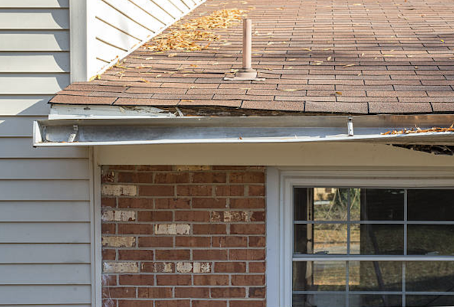 7-signs-of-gutter-damage-on-your-home-parker-gutters-more